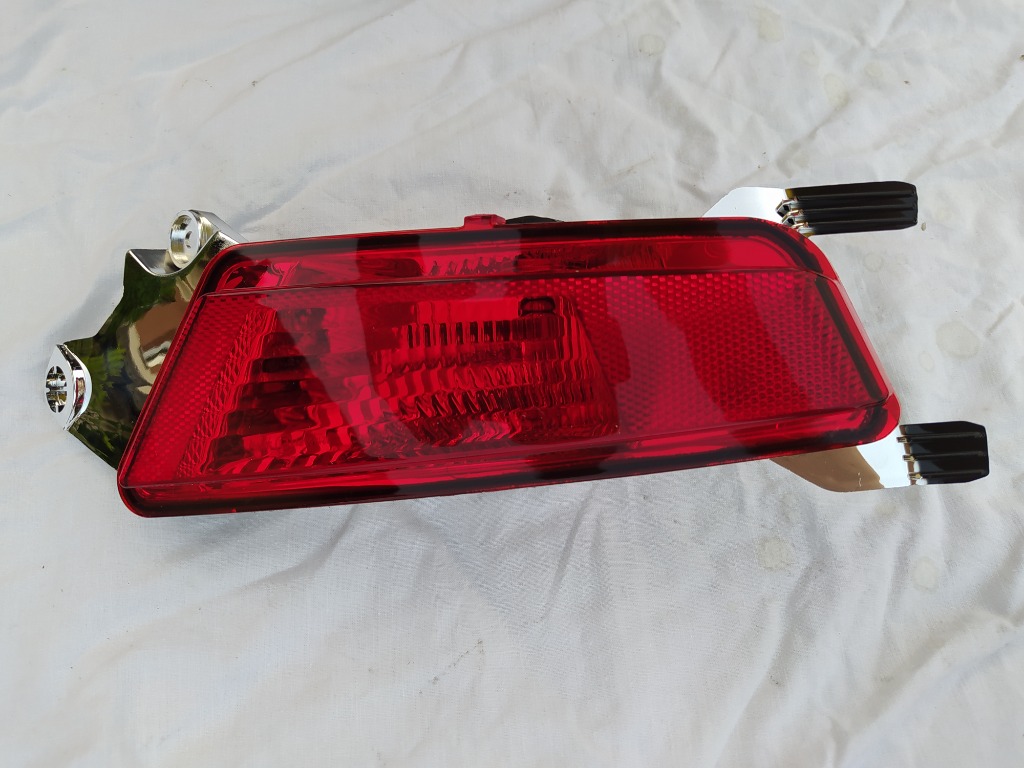 ФАРА ТУМАННА RANGE ROVER EVOQUE L538 LEWA/PRAWA BJ32-15K273 
