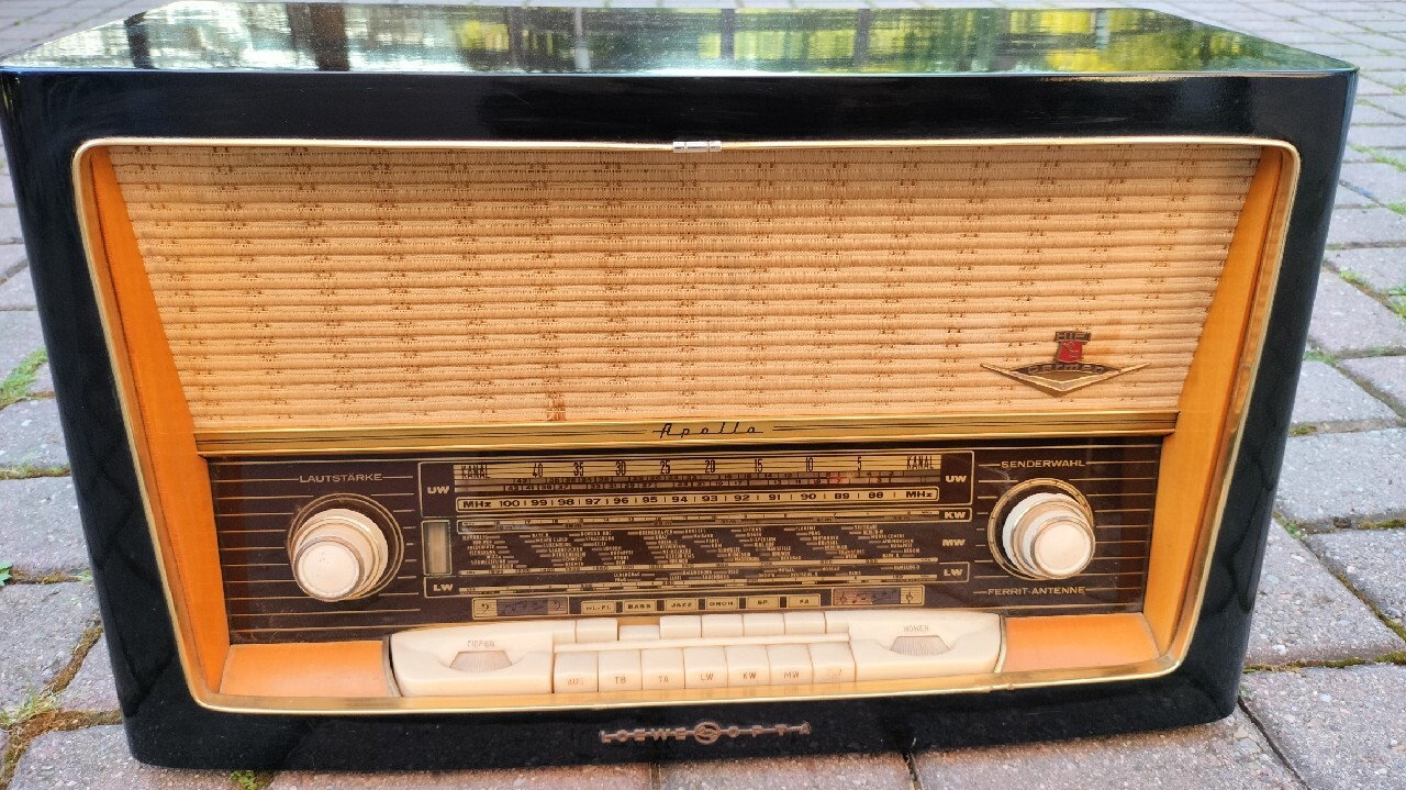 Stare radio lampowe Loewe Opta Apollo 3761 W działa | Lwówek Śląski ...