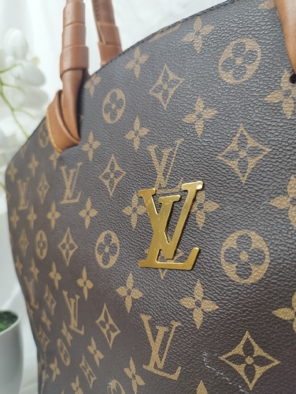 Louis - N51262 – Borsa a tracolla Louis Vuitton Cluny in pelle Epi nera -  Tote - Damier - Vuitton - MM - Azur - Bag - Totally - LOUIS VUITTON TORBA  NA RAMIĘ 'SAUMUR MESSENGER