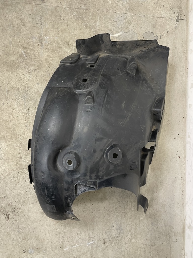 RENAULT CAPTUR I ПІДКРИЛОК ПРАВИЙ ПРАВЕ ПЕРІД ПЕРЕДНЯ 638429560R 