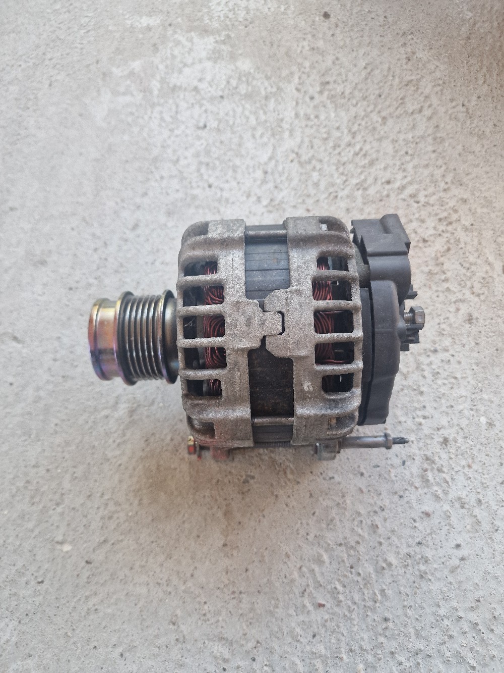 ГЕНЕРАТОР VW AG 04B903023D 140A SKODA FABIA 3 1.4 TDI ОРИГІНАЛ 