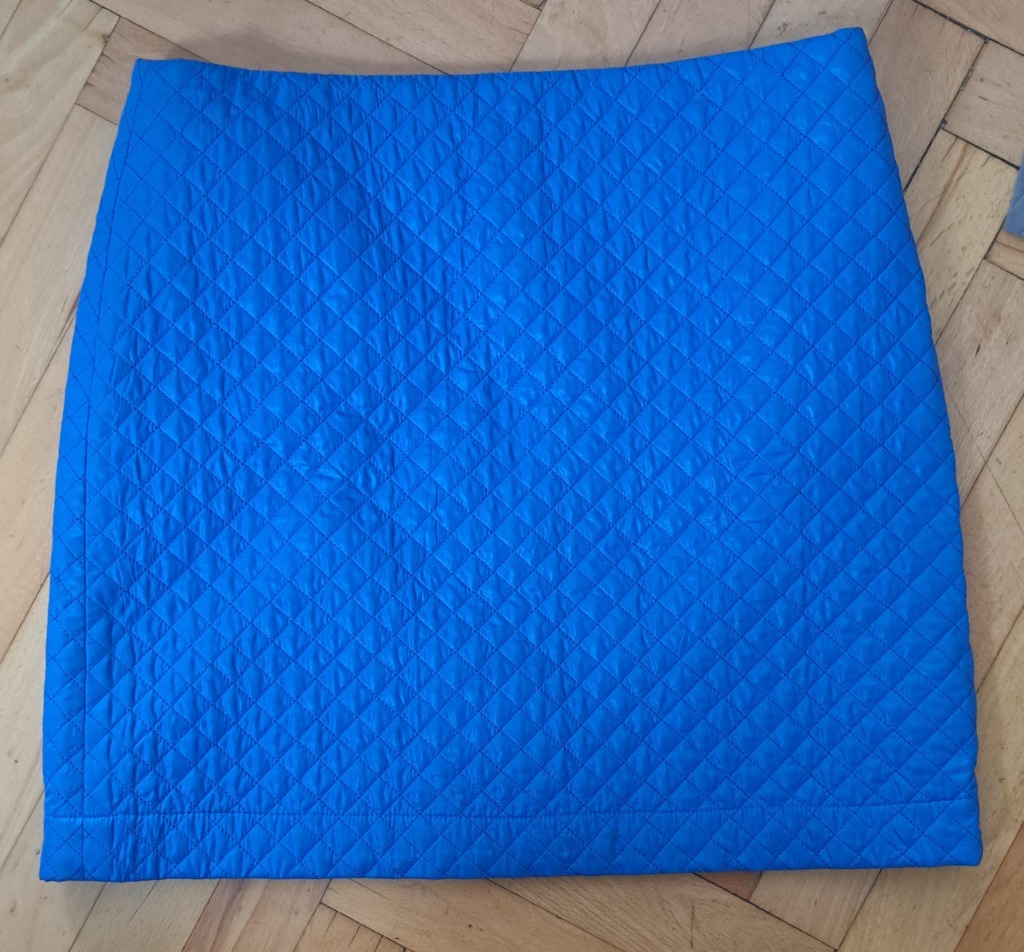 Zdjęcie oferty: Niebieska spodniczka mini Bialcon Rabarbar 42/44