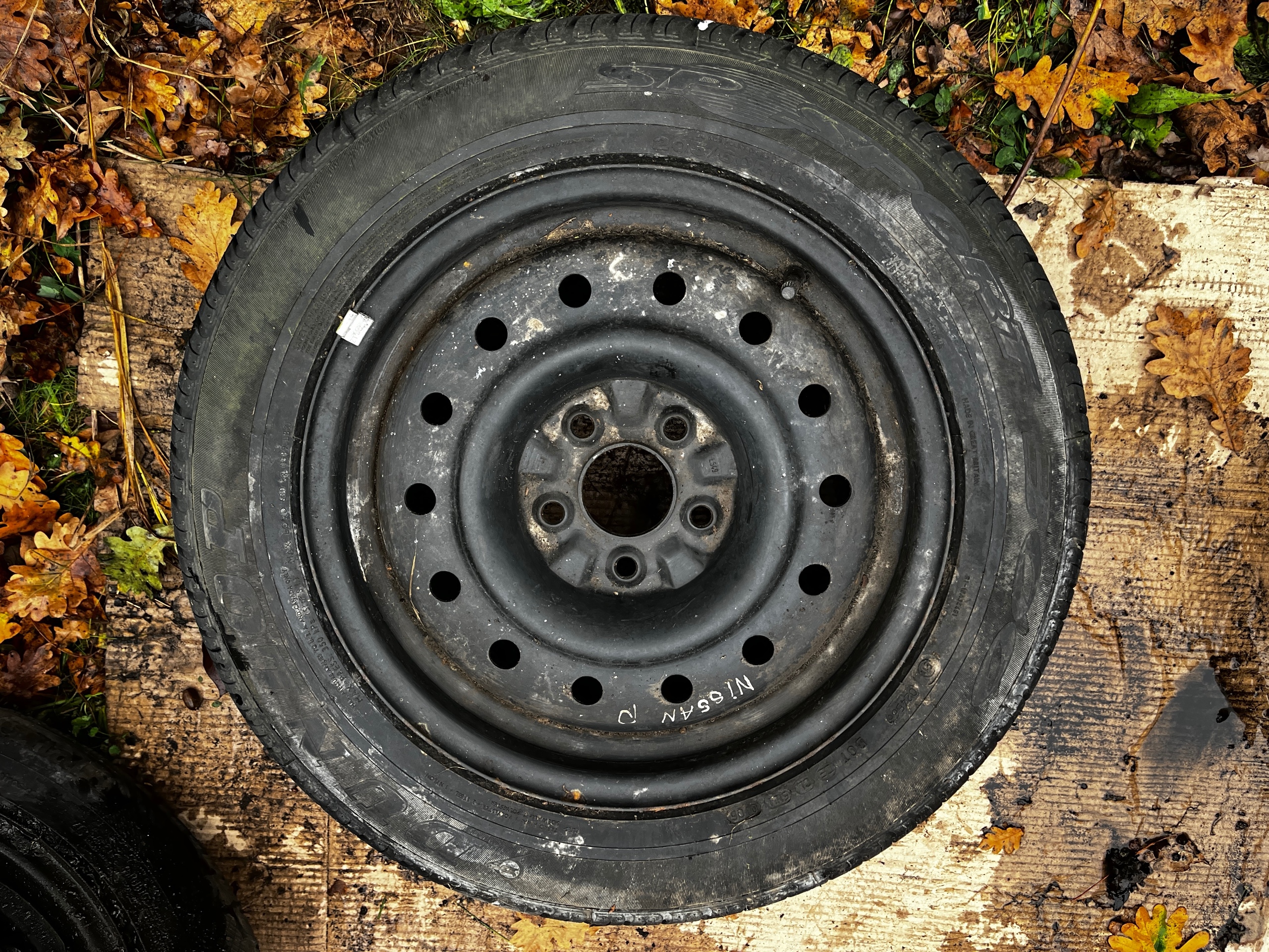 ШИНА Z ДИСК КОЛЕСО DUNLOP SP SPORT 300 205/60/R16 92H ADO QASHQAI E549 