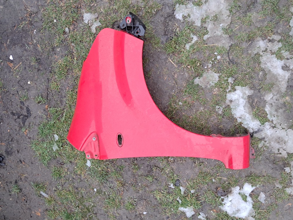 КРИЛО ПРАВИЙ TOYOTA AYGO1 