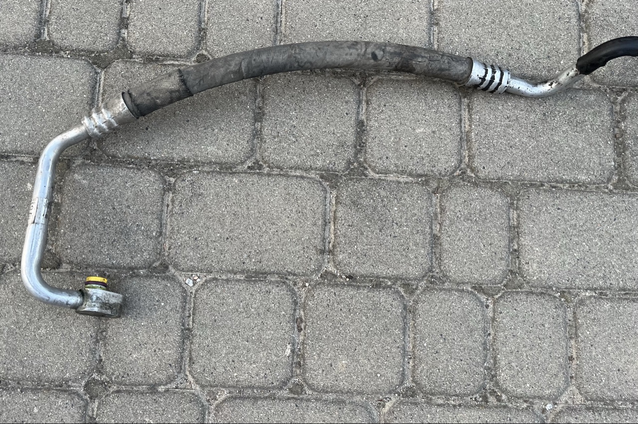 AUDI A4 B6 B7 8E ШЛАНГ ПРОВІД КОНДИЦІОНЕРА 8E0260707BK 