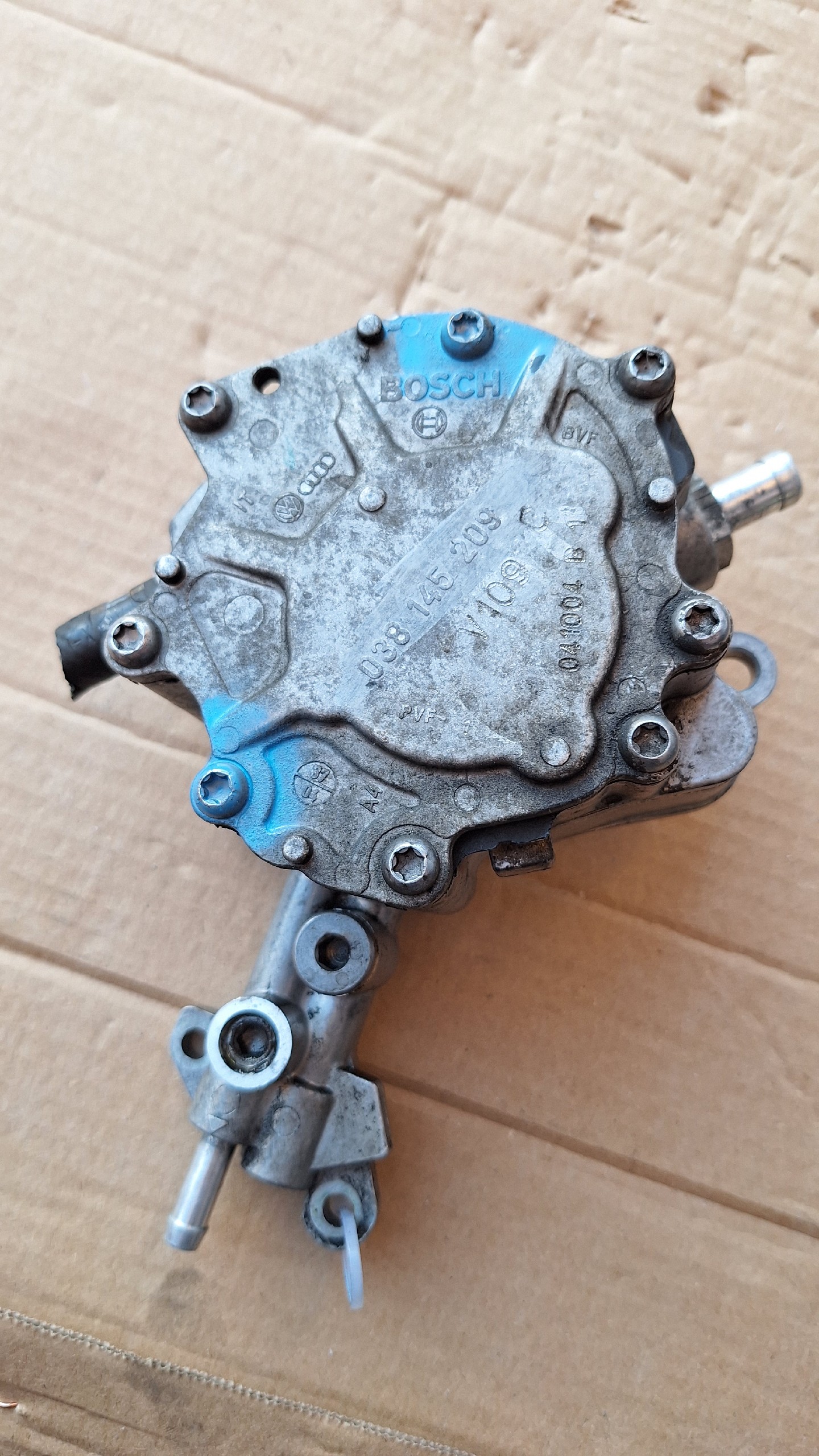 НАСОС ВАКУУМНЫЙ ТОПЛИВА 1,4TDI 1,9TDI 2,0TDI BOSCH 038145209C 