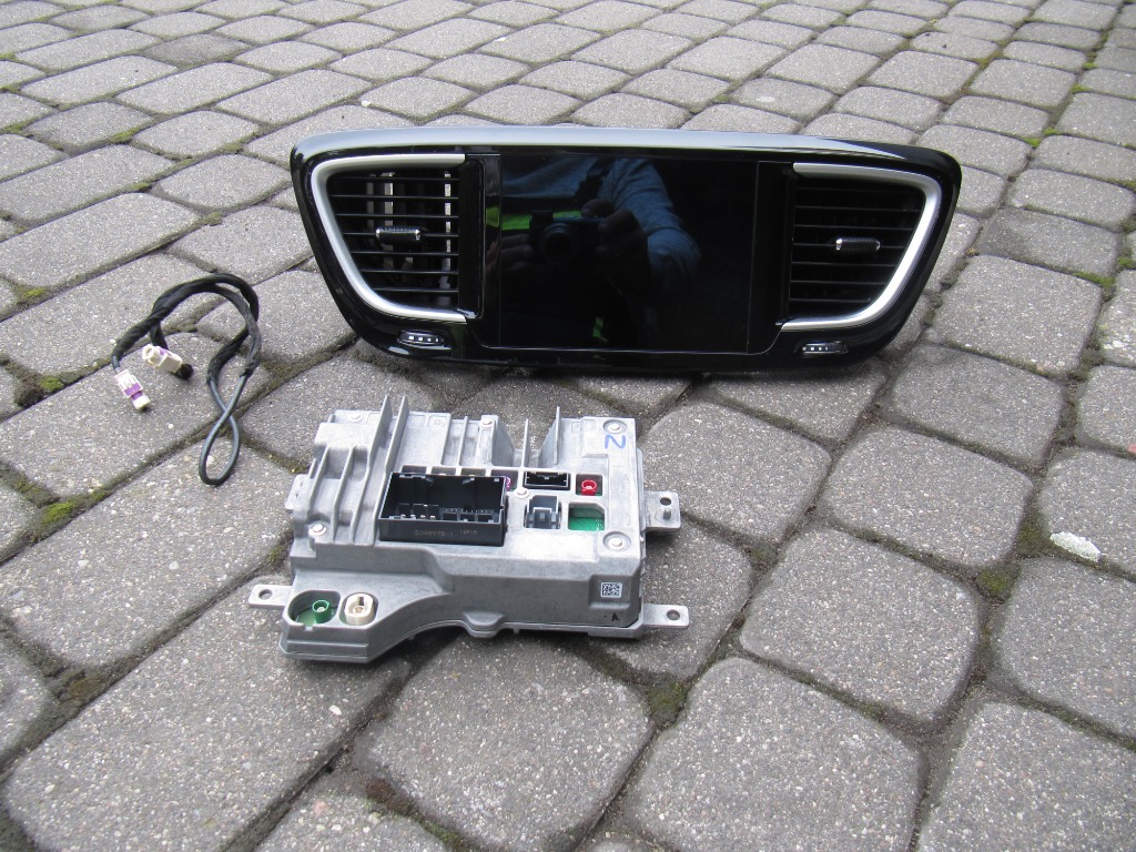 Radio Chrysler Pacifica 20182020 Borzęcin Duży Kup teraz na