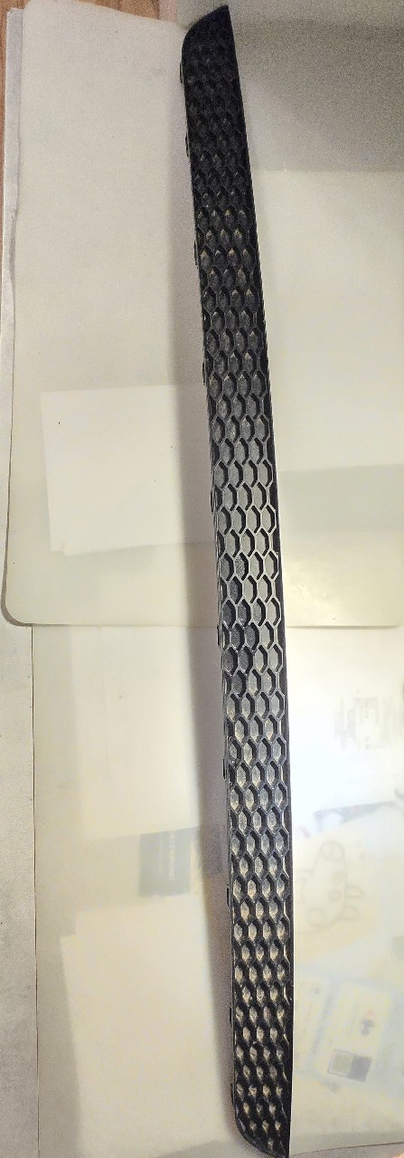 НАКЛАДКА БАМПЕРА AUDI Q7 4L S ТРОСА 4L0807833A PLASTER MIODU 