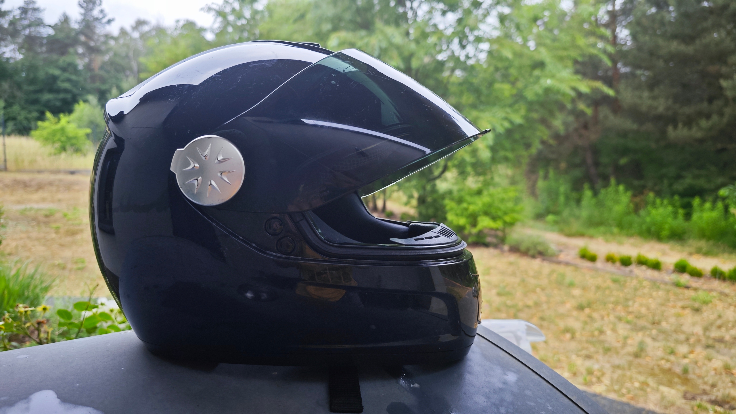 ШОЛОМ MOTOCYLKOWY ROZ. XL CZRNY - ЧОРНИЙ ВІЗОР JHR RS51 MADE IN ITALY 