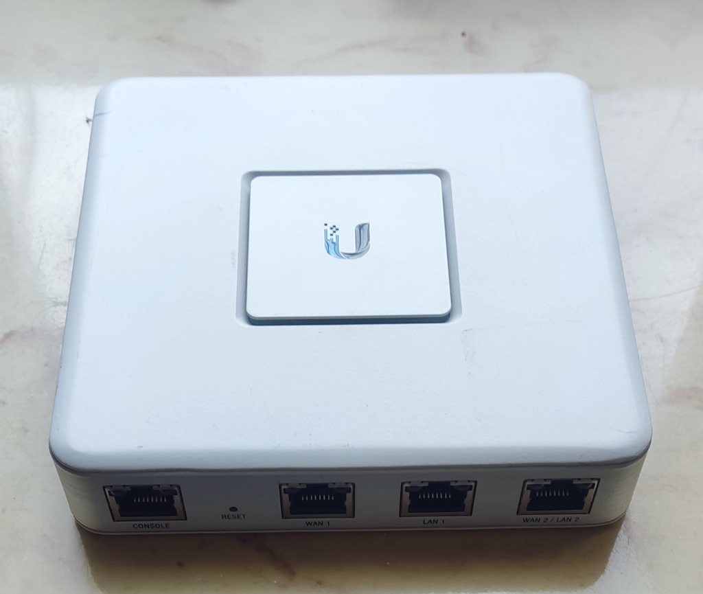 Router Ubiquiti Unifi USG security gateway najnowszy firmware 2025 ...