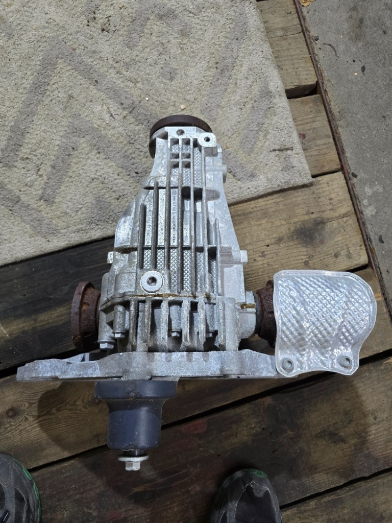 AUDI A4 A5 Q5 МІСТ ЗАДНІЙ МЕХАНІЗМ ROZNICOWY MNA 0BC500044 