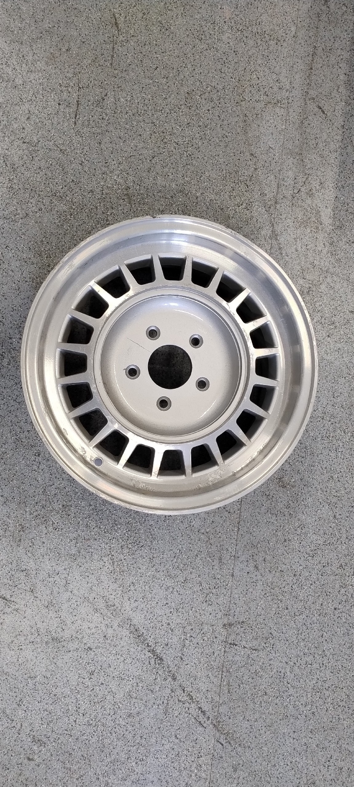 ДИСК MERCEDES W107 W116 W126 W123 