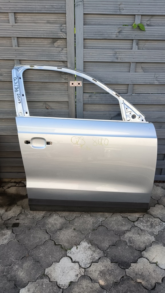 ДВЕРІ ПРАВИЙ ПЕРІД AUDI Q3 8U 8U0831312C 
