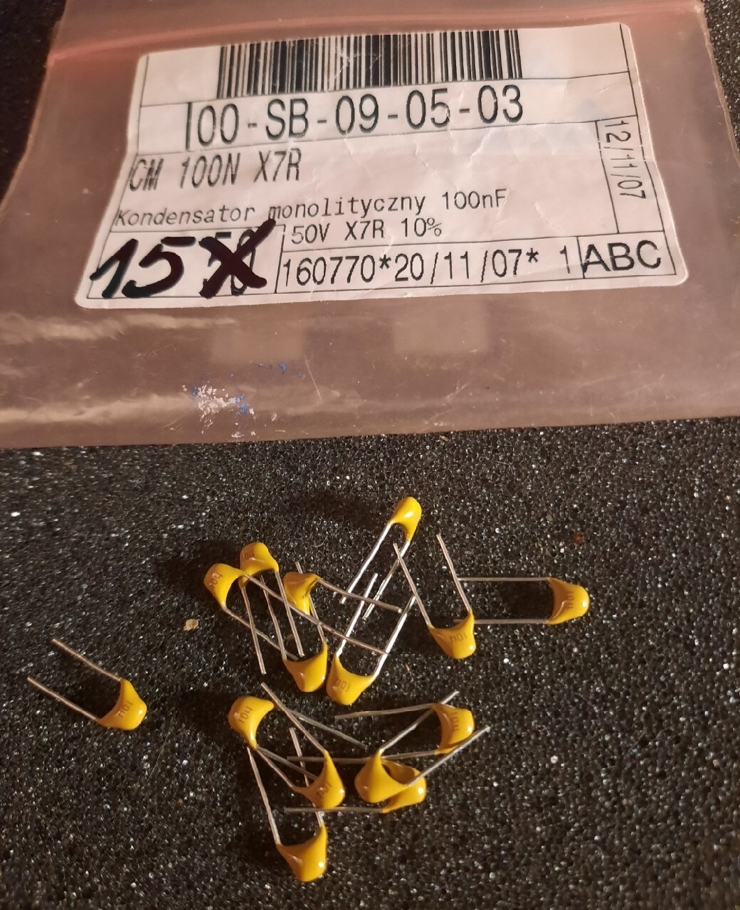 Kondensator monolityczny CM 100N X7R 15szt | Gliwice | Kup teraz na