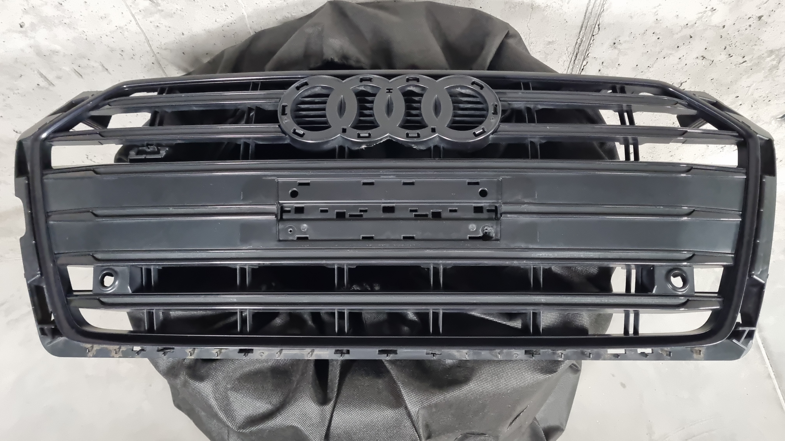 РЕШІТКА РЕШІТКА РАДІАТОРА РАДІАТОРА AUDI S5 A5 B9 5F 8W6 ЧОРНИЙ ЧОРНИЙ OPTICS 8W6853651AT 
