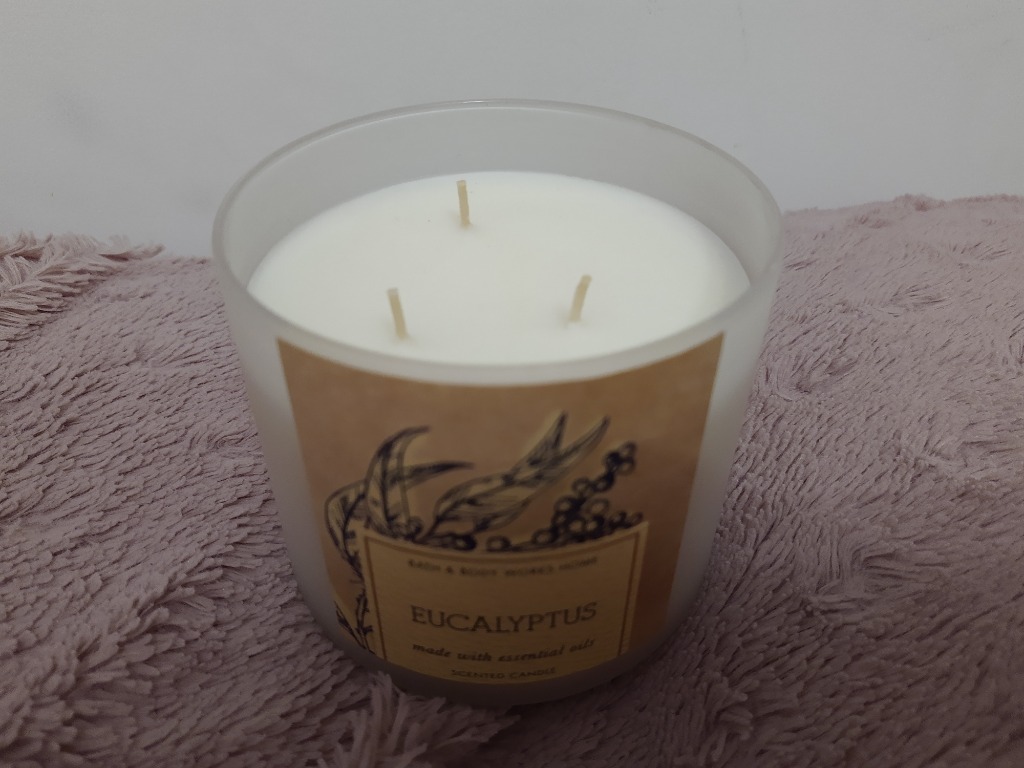 Bath&body works świeczka yankee candle Warszawa Licytacja na