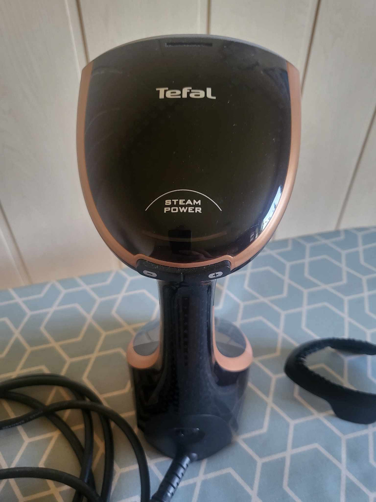Parownica Tefal Access Steam Care DT9100 + manekin | Tychy | Licytacja ...