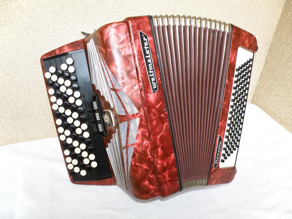 Баян weltmeister fionetta