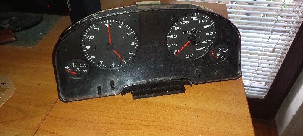 Щиток ауди 100