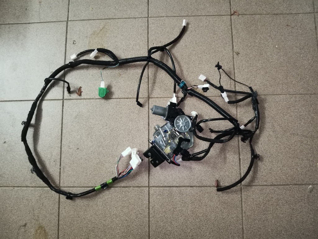 ЗАМОК КРИШКИ БАГАЖНИКА MAZDA CX-5 2020 A862700010 