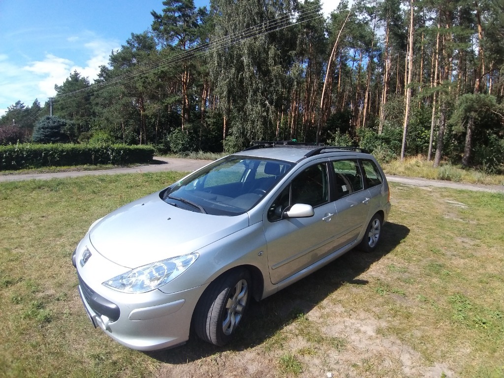 Peugeot 307 kombi Cena 9900,00 zł Tur Allegro Lokalnie