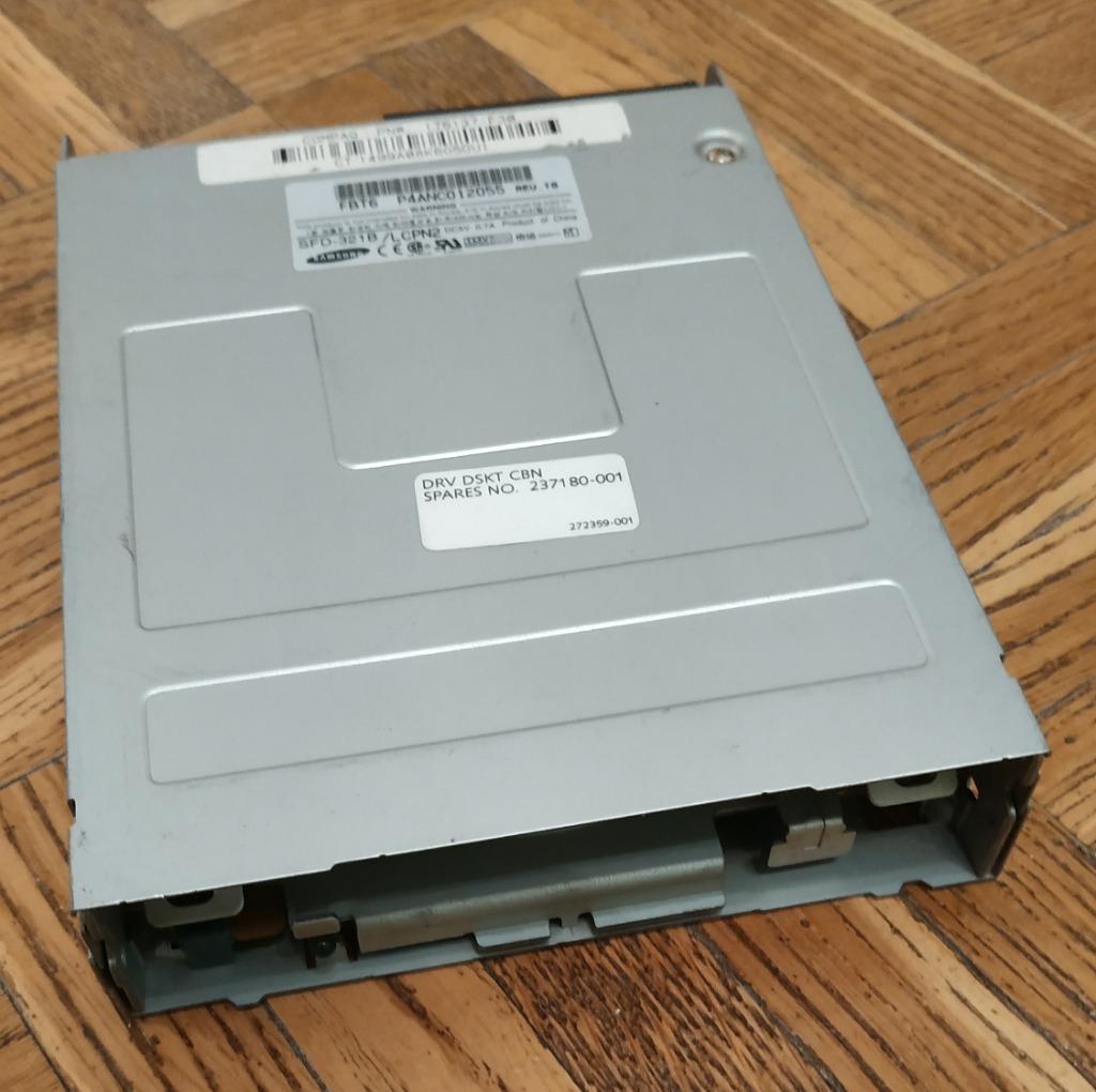 AMIGA stacja dyskietek FDD Samsung SFD-321B | Warszawa | Kup teraz na ...