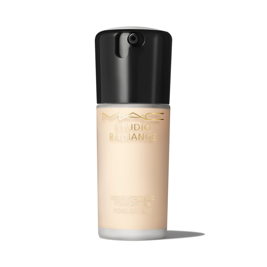 Mac Studio Radiance Serum-Powered Foundation NC10 Podkladová Báze 30 ml