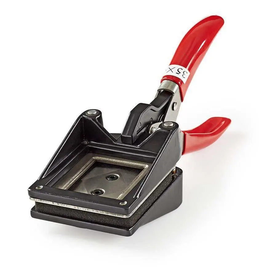 Vystřihovač fotografií 35x45 mm Pas, řidičský průkaz, pobytová karta, průkaz totožnosti