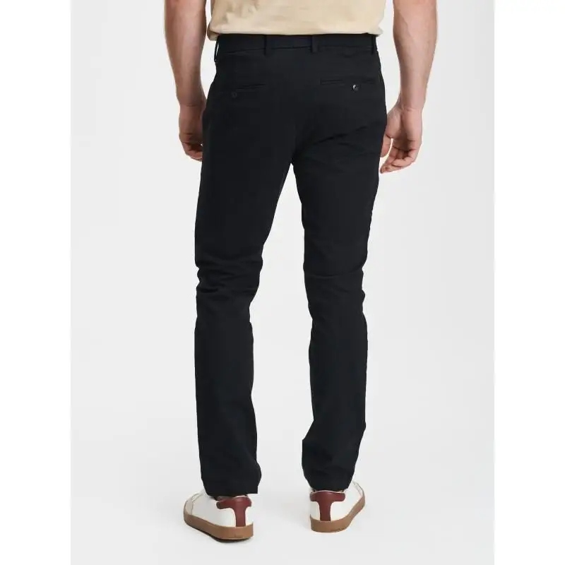 Gap Kalhoty modern khakis in skinny fit with Flex