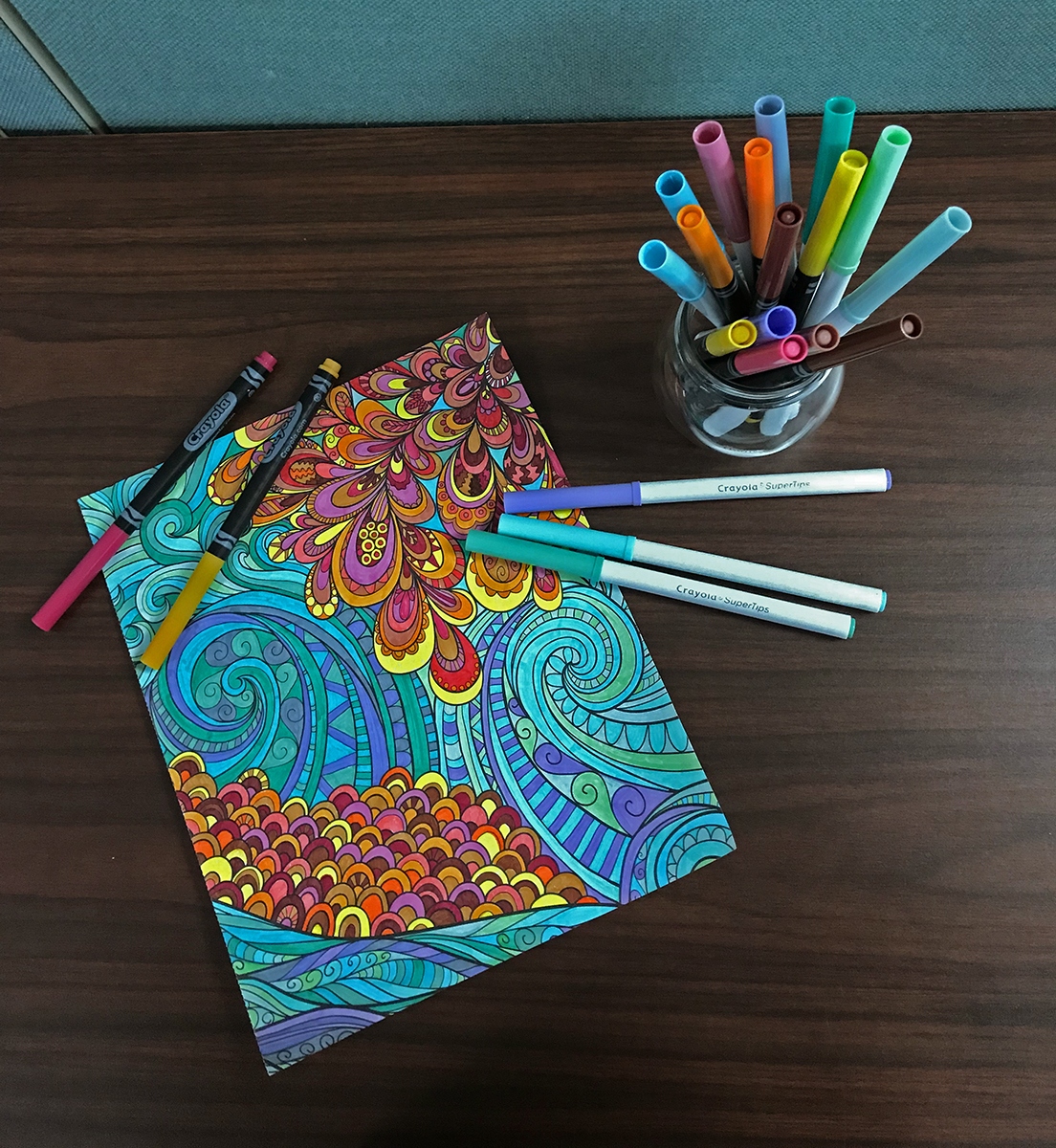 Crayola Supertips FLAMASTRY, PISAKI, MAZAKI 100 SZTUK ZMYWALNE Colouring Bohater brak