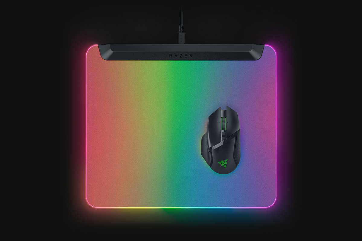 Razer Podk?adka pod Mysz Firefly V2 Pro, RGB Chroma — 15