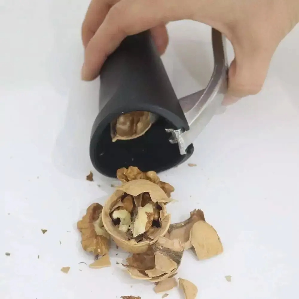 Dziadek do orzechow laskowych ALUMINIUM PLASTIK Kolor Czarny UNIWERSALNY Rodzaj otwarty