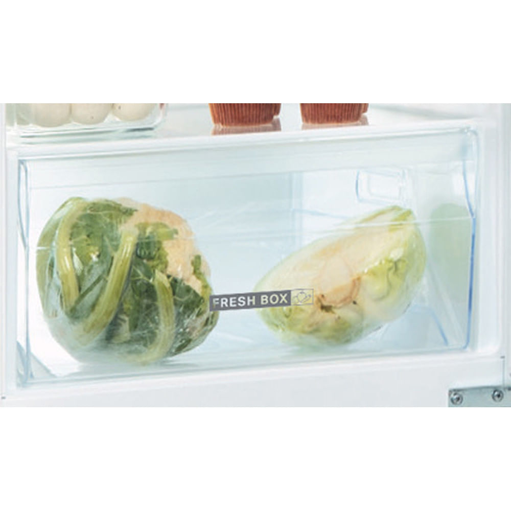 Lodówka do zabudowy Whirlpool ART 66001 LessFrost LED 6zmysł 177 cm 273L A+ Model ART 66001