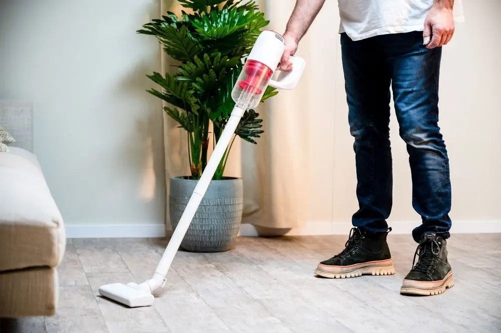 Tyčový vysavač Dirt devil DD9001 bílý