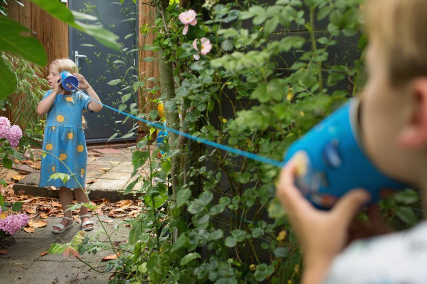 GŁUCHY TELEFON PUSZKI ZABAWKA PUSZKOFON Typ Podstawa