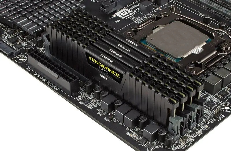 CORSAIR DDR4, 3200MHz 8GB 1x8GB DIMM, 16-18-18-36, SPD base 2666, XMP 2.0, Vengeance LPX Black Heatspreader, Black PCB, 1.35V, for Ryzen/AM4 — 5