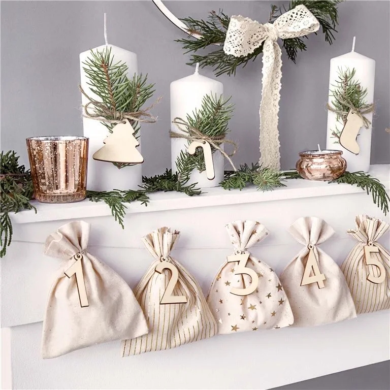 Адвент-календарь PartyDeco для наполнения, 24 хлопковых мешочка с деревянными номерами — фото 8