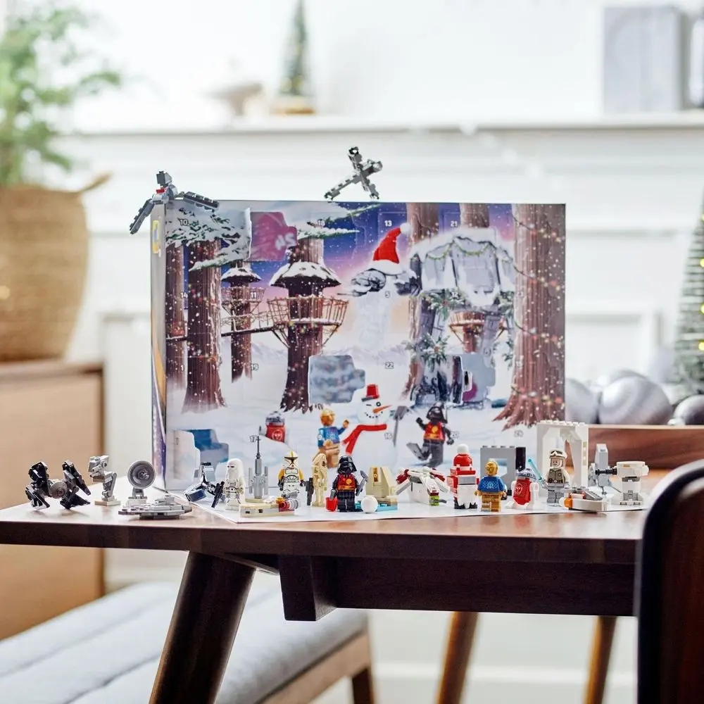 Адвент-календарь LEGO Star Wars 75340 2022, 8 фигурок и 16 мини-моделей, от 6 лет — фото 6
