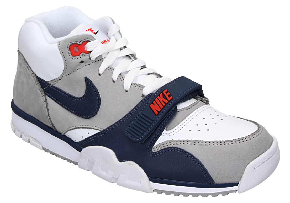 Buty sportowe męskie Nike DM0521-101 r.42,5