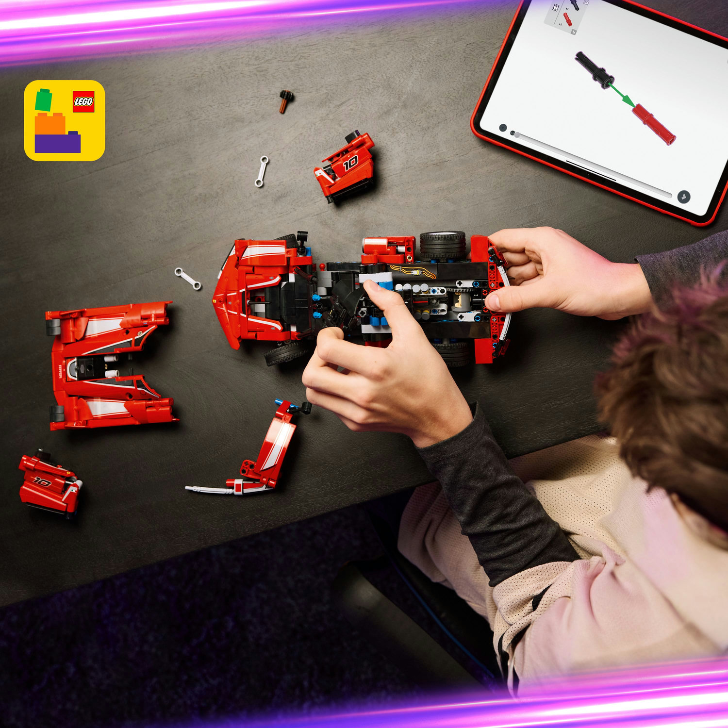 LEGO Technic 42212 Ferrari FXX K Samochód silnik V12 Minimalny wiek dziecka 10