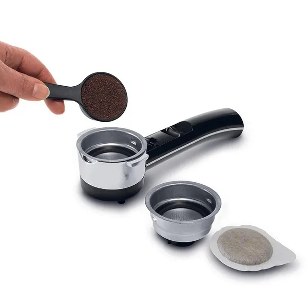 Kolbowy ekspres ciśnieniowy De'Longhi 1100W Stan opakowania oryginalne