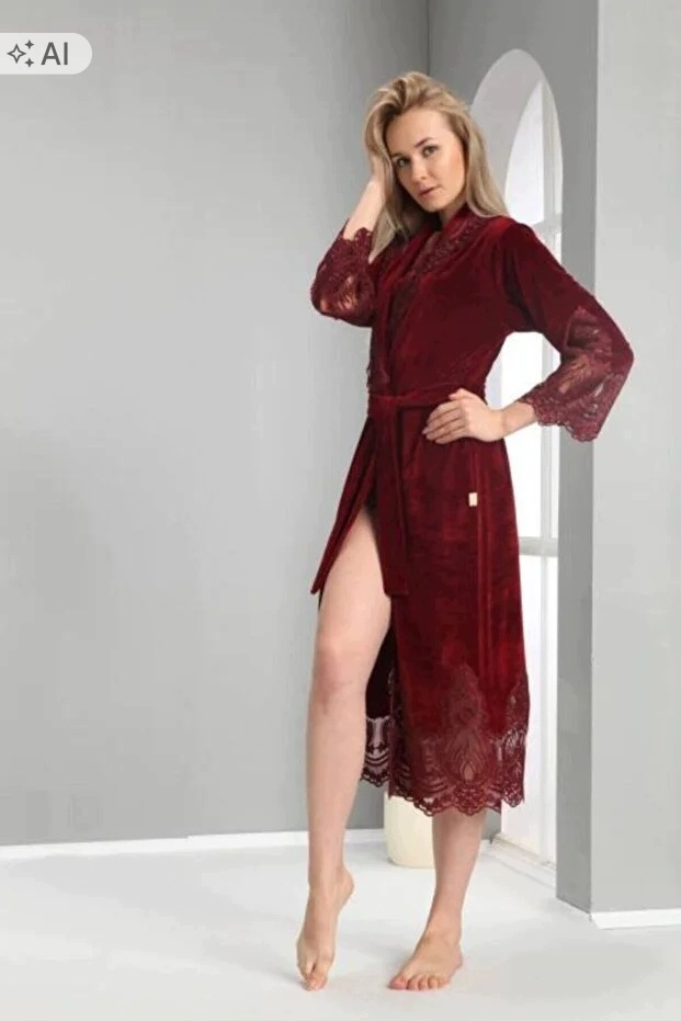 Dlouhý Červený Župan S Ažurovými Rukávy A Spodní Částí, Velikost L/XL 5IA*