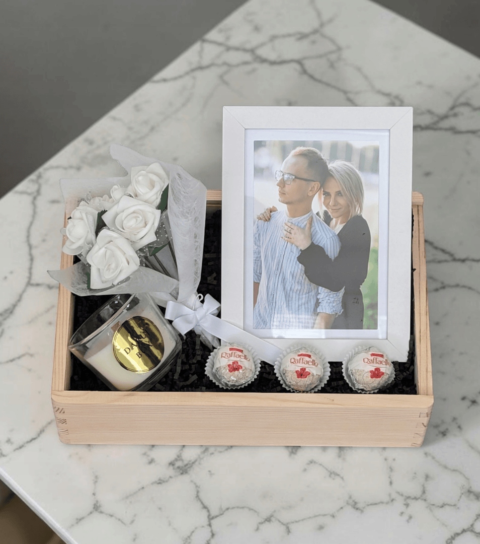 Levně Dárkový box s fotorámečkem a vlastní fotkou – Ateliér Memories