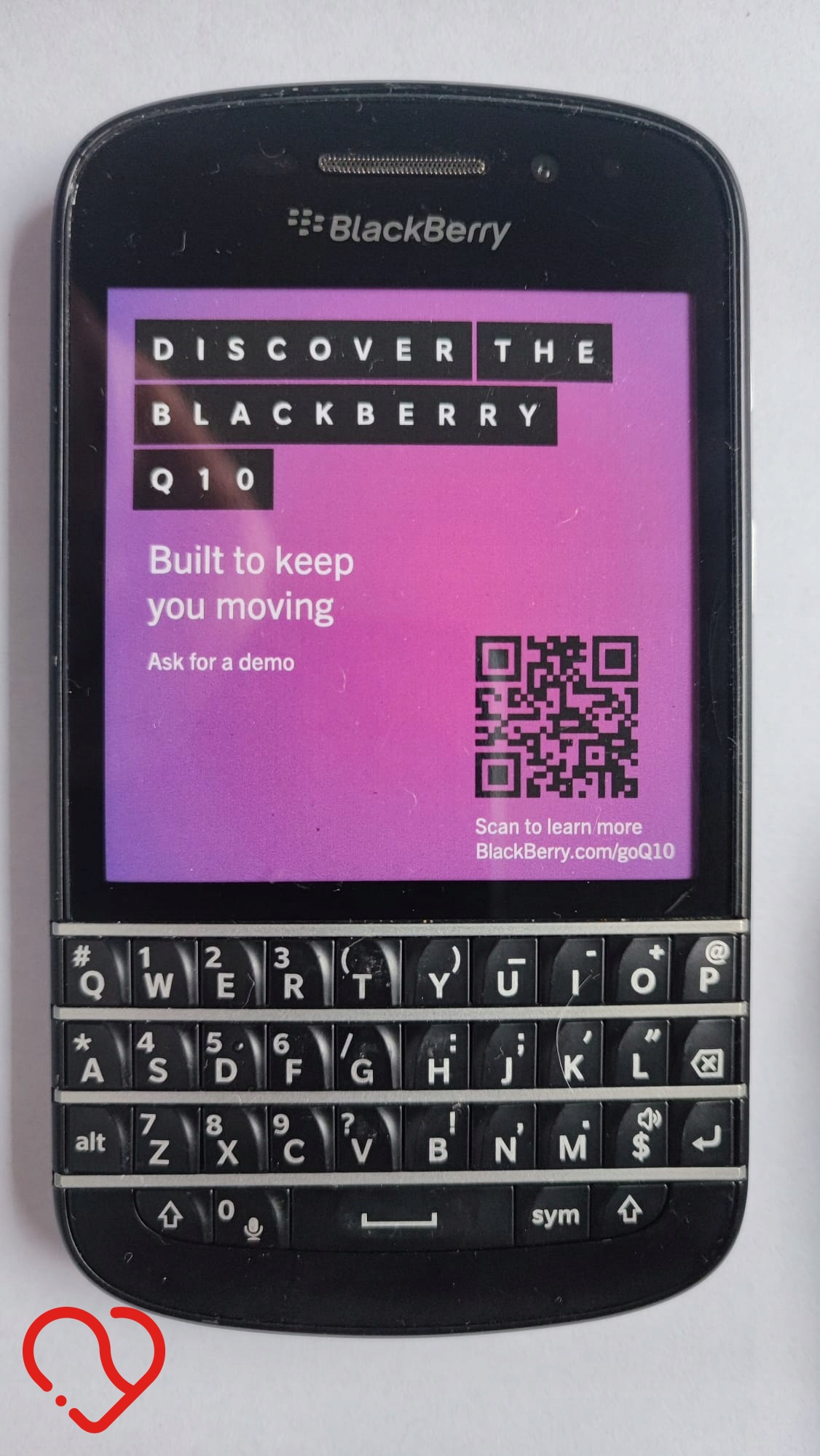 Atrapa eksponat wystawa prezenter smartfon telefon BlackBerry Q10