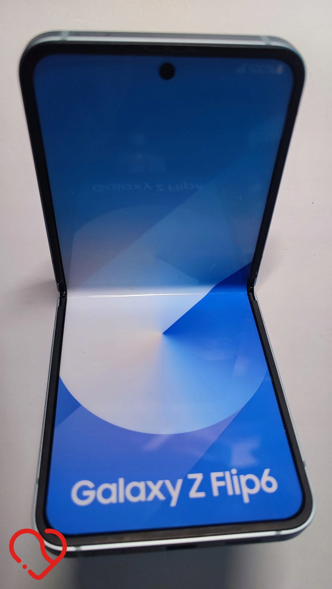 Atrapa telefonu Samsung Galaxy z flip 6