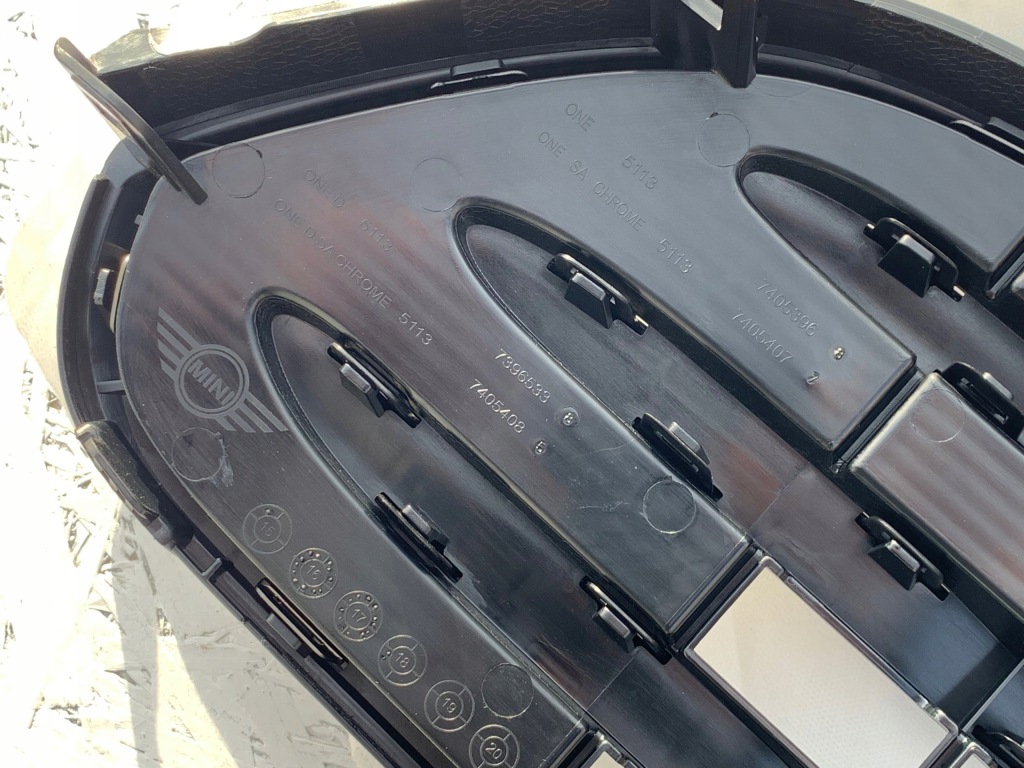 Mini F60 Grill Atrapa Piano Black 2414966 — zdjęcie 9