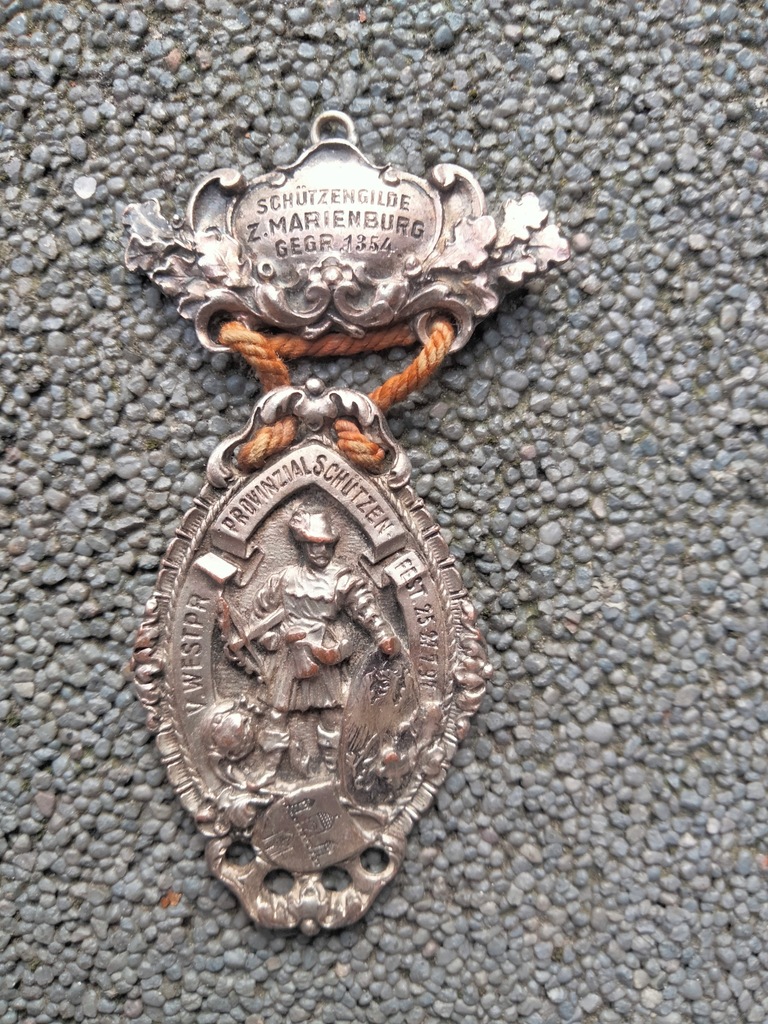 Oryginalne przedwojenne odznaczenie Schutzen Gilidie Marienburg Malbork