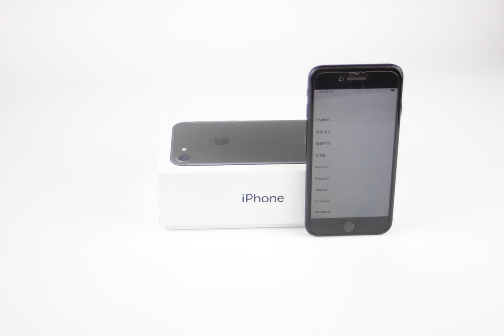 Smartfon Apple iPhone 7 czarny 32 GB