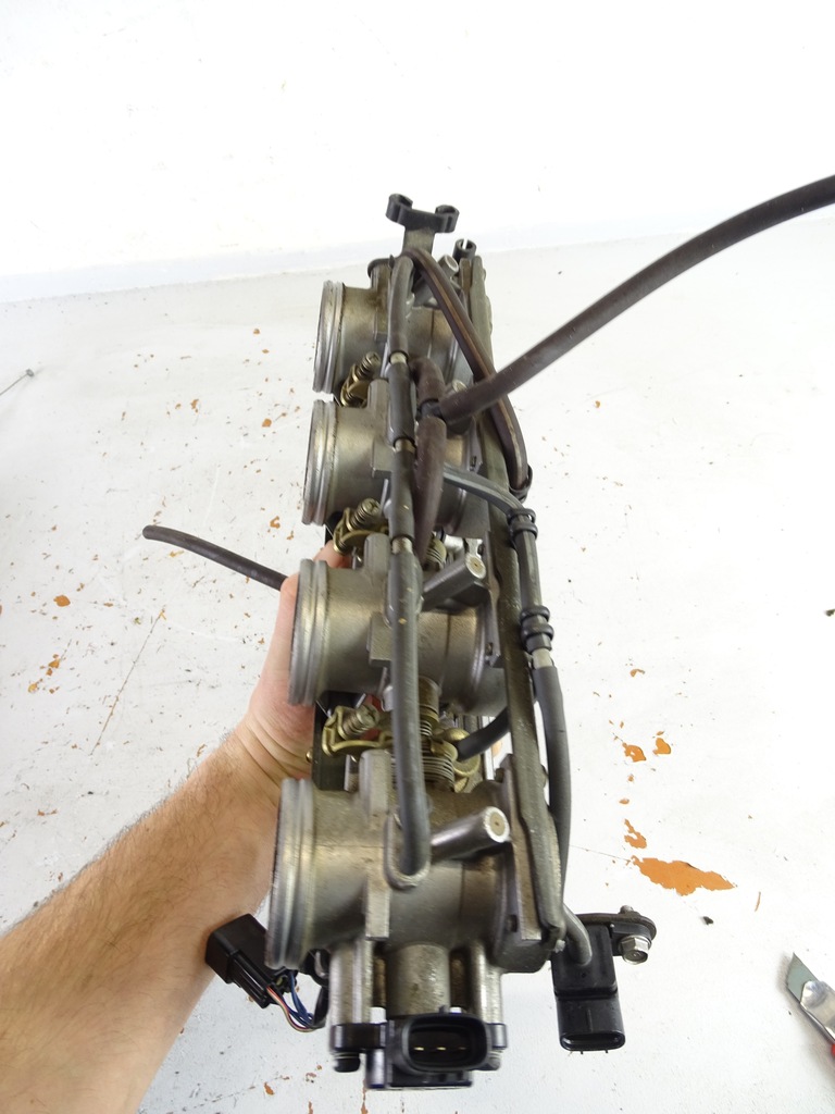 rin　　6/12 CZUJNIK CISNIENIA PALIWA MAXITY CABSTAR za 180.00PLN z