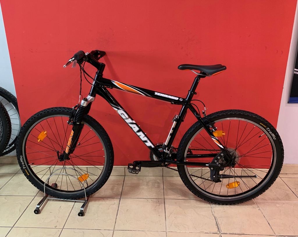 giant terrago 26